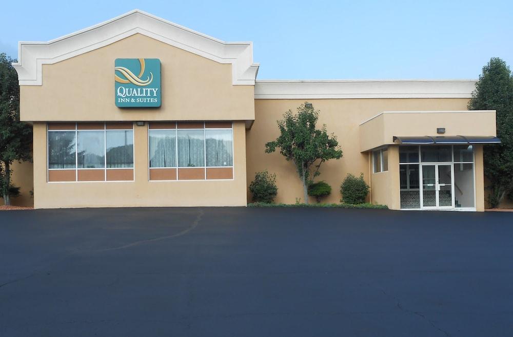 Quality & Hotel Indiana